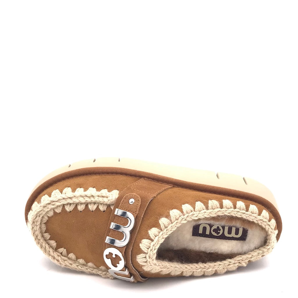 Bounce Clog metal logo cognac