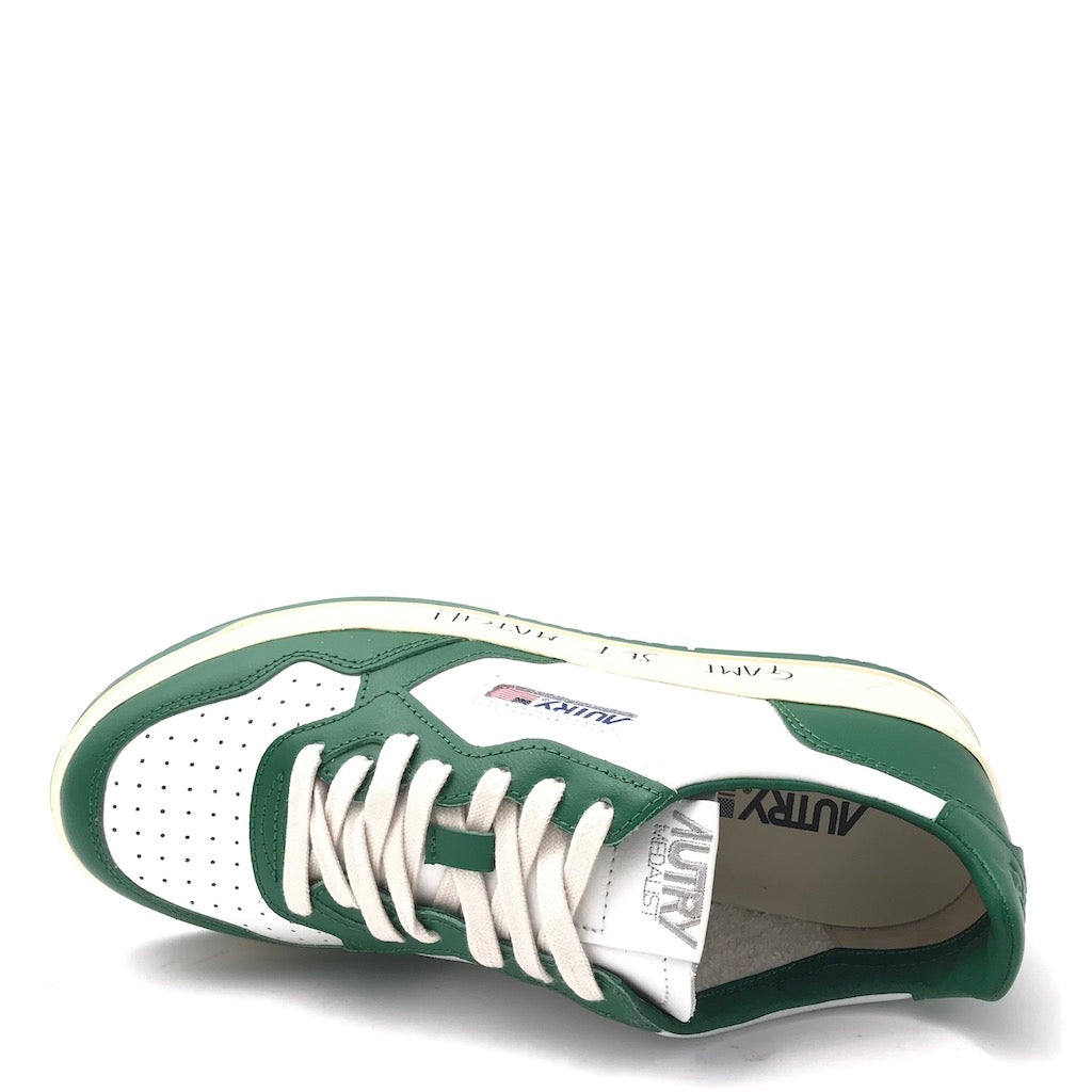 Sneakers Medalist low in pelle verde e bianca con lettering