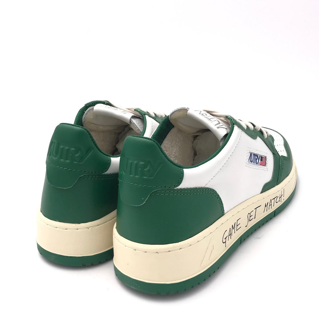 Sneakers Medalist low in pelle verde e bianca con lettering