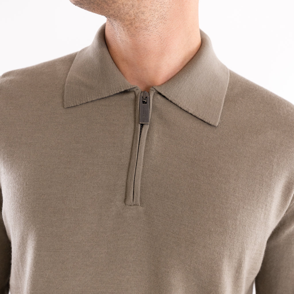 Maglia Polo zip tortora