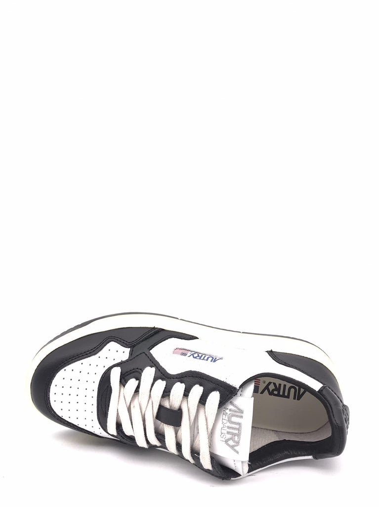 Sneakers medalist low in pelle nera e bianca AULW-WB01 NERO/BIANCO AUTRY 