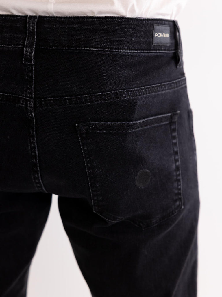 Jeans uomo modello Yaren nero slavato M2F4025 DTFRBBNERO DON THE FULLER 