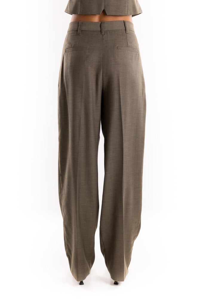 Pantalone Hull carrot in saglia verde 2523136161200 002VERDE MARELLA 