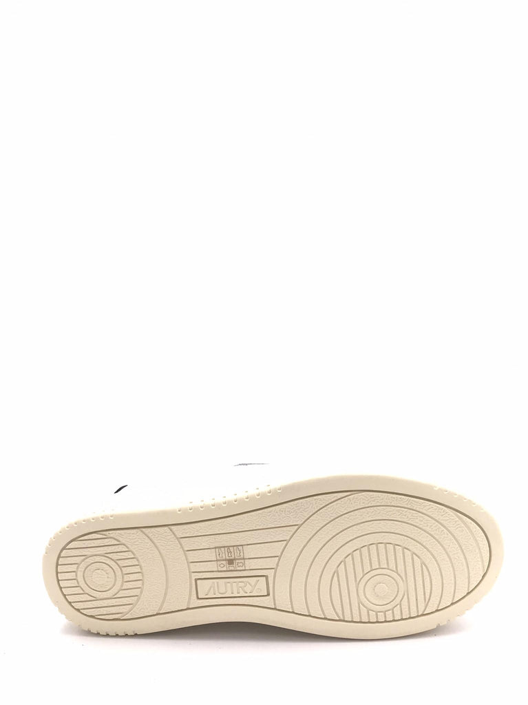 Sneakers Medalist low woman in pelle bianca e nera AULW-LL22 BIANCA-NERA AUTRY 