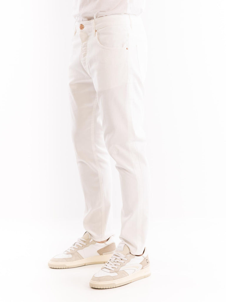 Jeans uomo modello Yaren bianco rotture M2S4013 DTFFABIANCO DON THE FULLER 