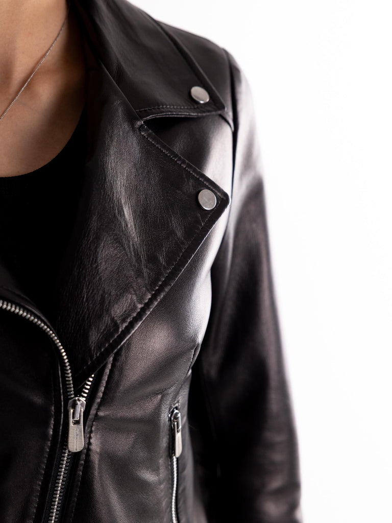Chiodo donna in pelle nera