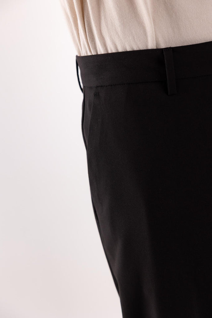 Pantalone a palazzo in tessuto fluido nero OF1F2W5P019 NERO OUTFIT 