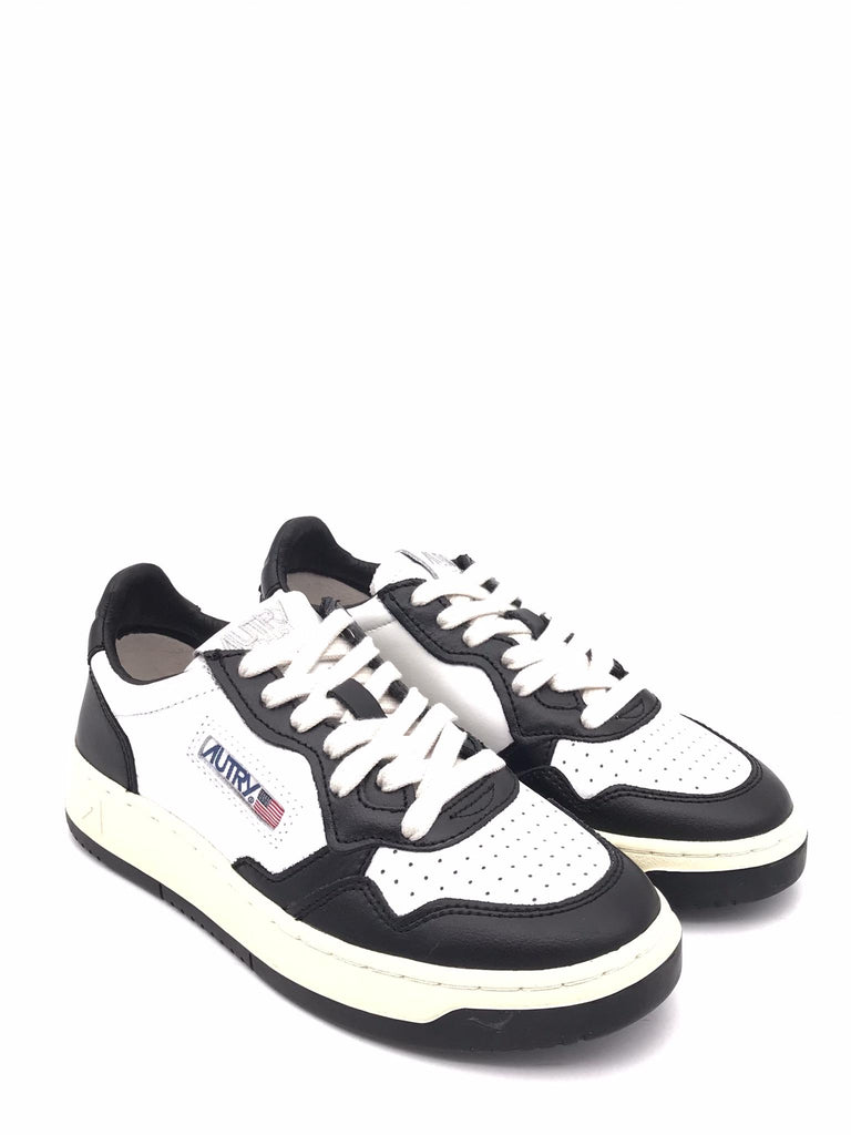 Sneakers medalist low in pelle nera e bianca AULW-WB01 NERO/BIANCO AUTRY 