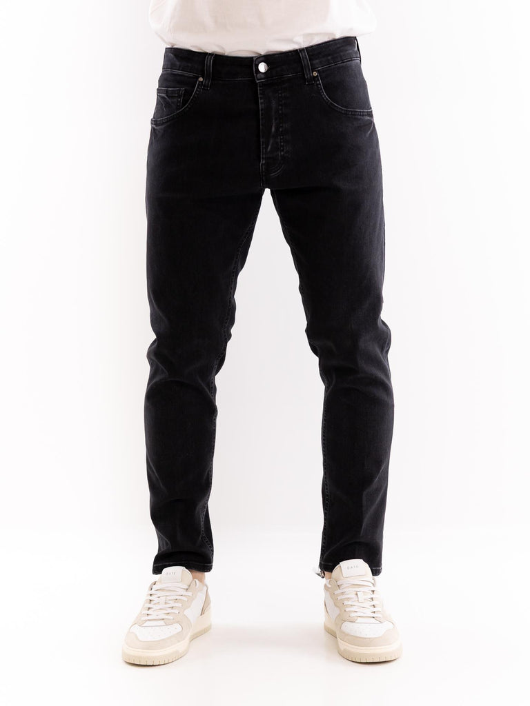 Jeans uomo modello Yaren nero slavato M2F4025 DTFRBBNERO DON THE FULLER 