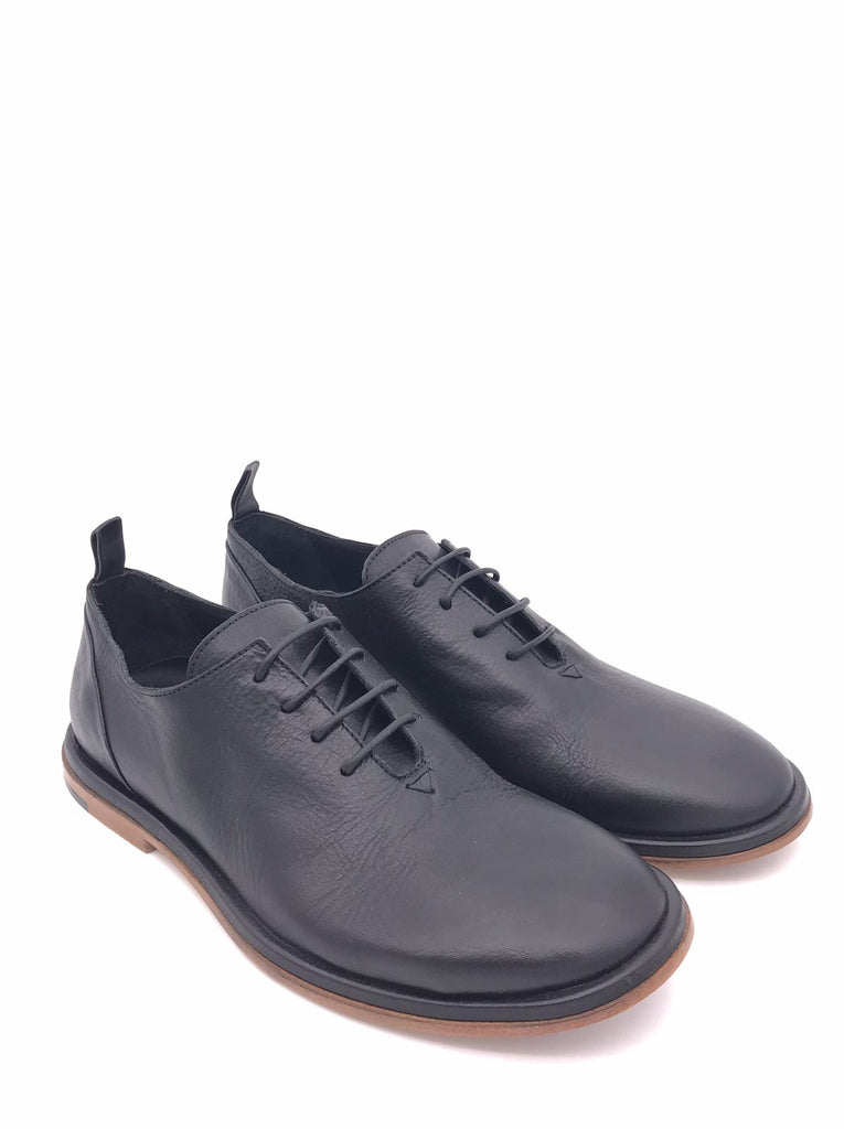 Scarpa Allacciata in pelle liscia nera 6UVIT03 NERO ERNESTO DOLANI 