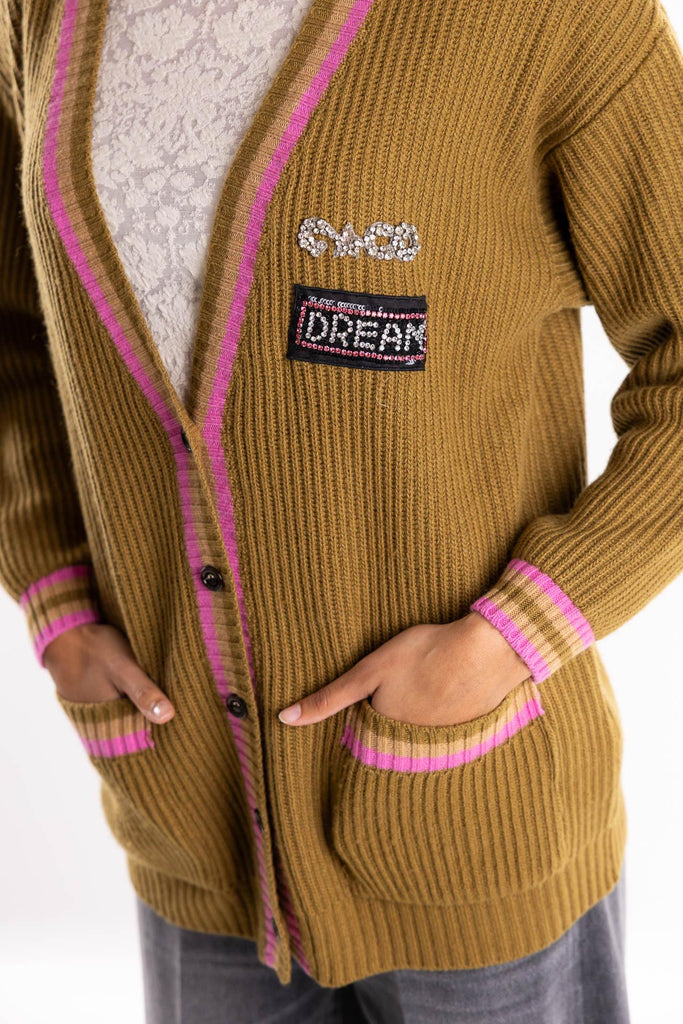 Maglia cardigan color oliva con patch BUW25114 OLIVA BRAND UNIQUE 