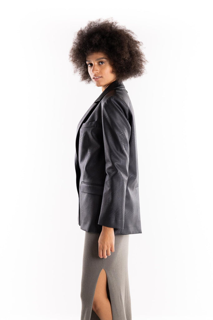 Giacca oversize in ecopelle nera HMABW02271 NERO HINNOMINATE 