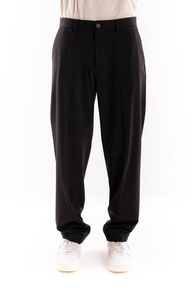 Pantalone a palazzo in tessuto fluido nero OF1F2W5P019 NERO OUTFIT 