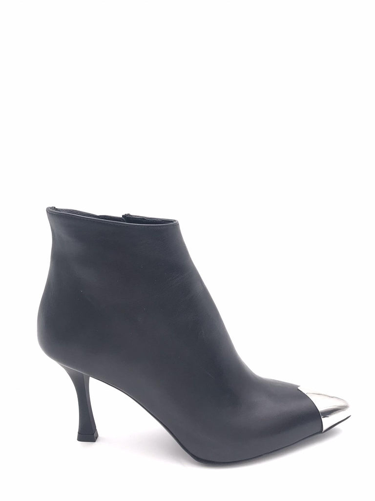 Tronchetto Rosy nero con puntale in metallo M3039 NERO ZULIAN 