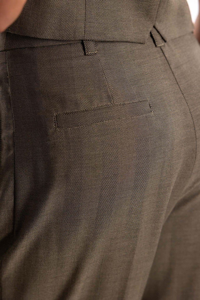 Pantalone Hull carrot in saglia verde 2523136161200 002VERDE MARELLA 