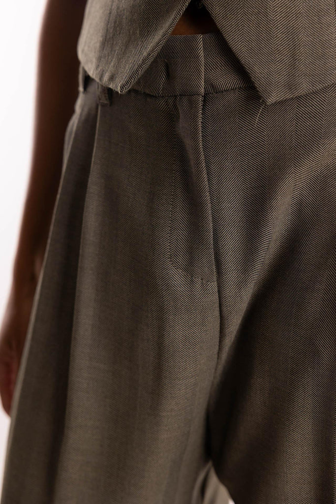 Pantalone Hull carrot in saglia verde 2523136161200 002VERDE MARELLA 