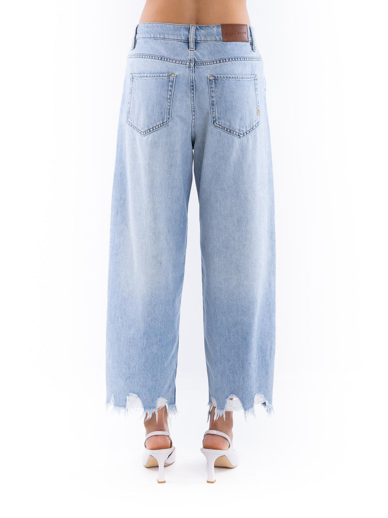 Jeans Estelle lerghi con fondo sfrangiato