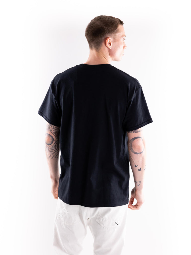 T-shirt uomo nera  ricamo Need DMHX/008 NERO DESIGN NOTHING 