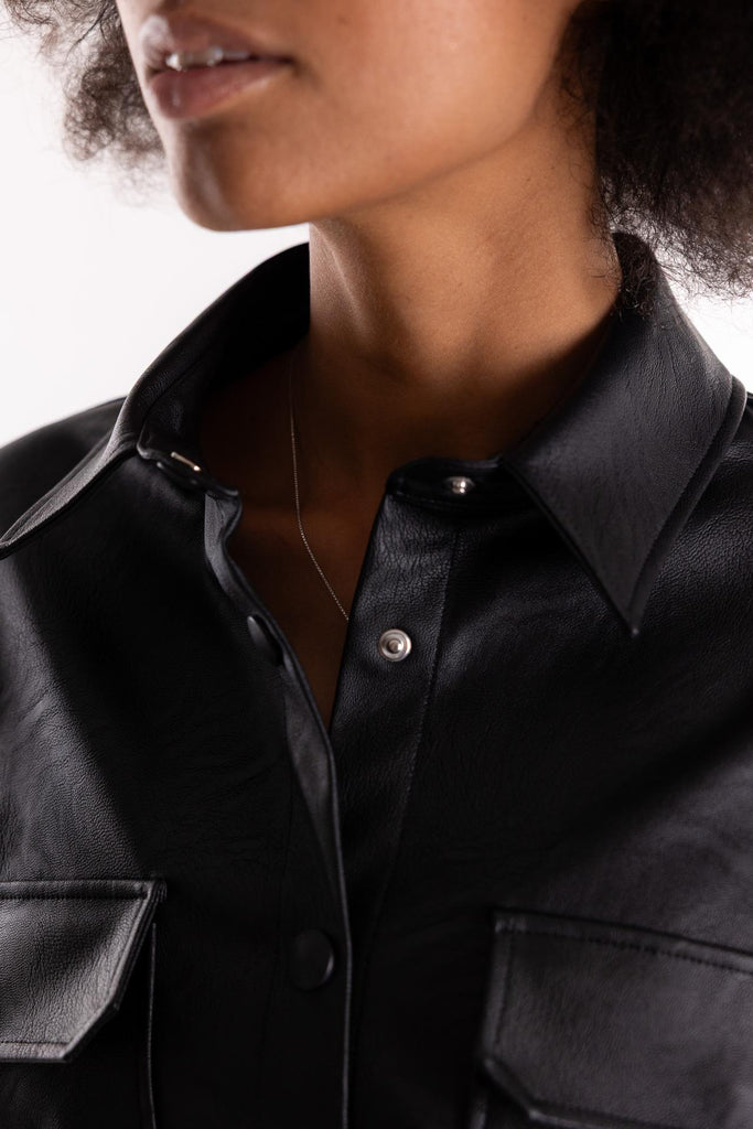 Camicia over in ecopelle nera HMABW02273 NE01NERO HINNOMINATE 