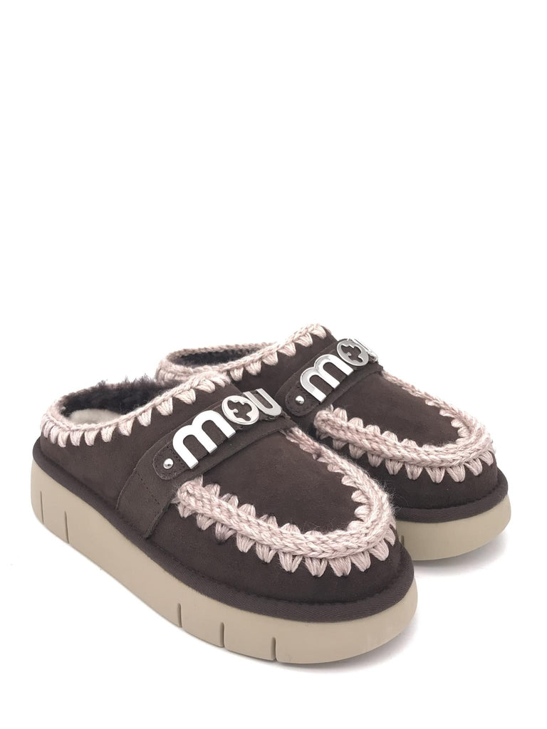 Ciabatta bounce clog metal logo marrone FW531001A CIOCCOLATO MOU 